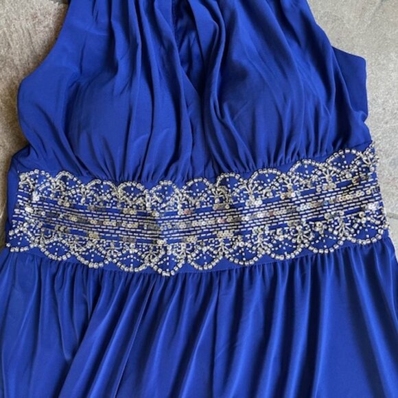 R&M Richards Women's Embellished Front Slit Gathered Halter Dress Size 8 Petite - Picture 7 of 9